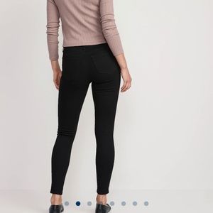 Old Navy Mid Rise Rockstar Super Skinny